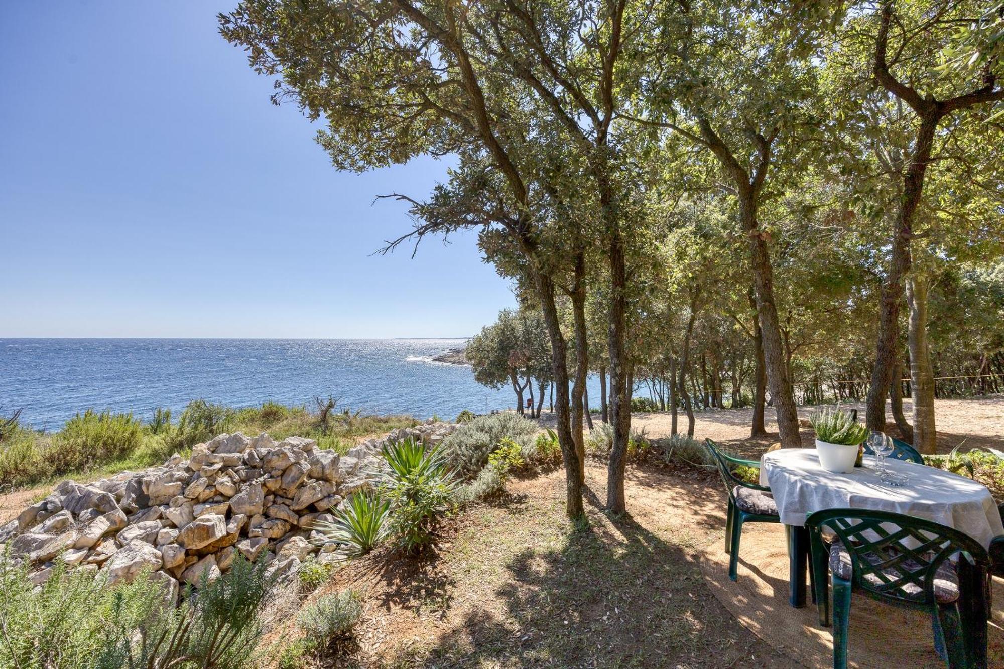 Cottage On The Kavran Beach Exterior foto